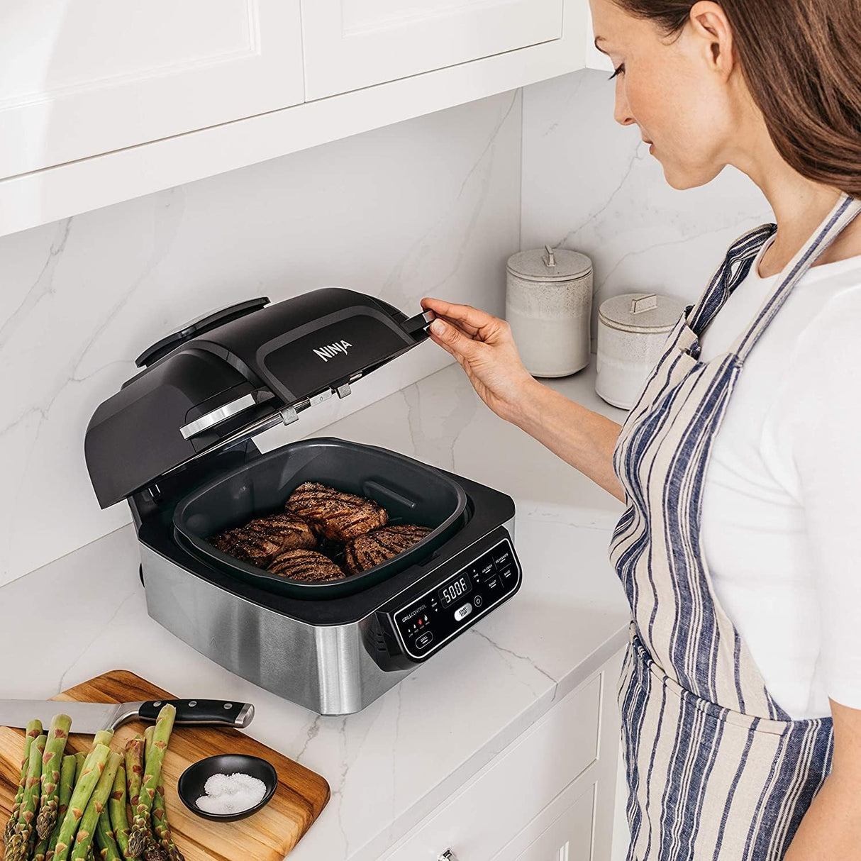 Ninja Grill AG301 5 en 1 con Air Fry y más