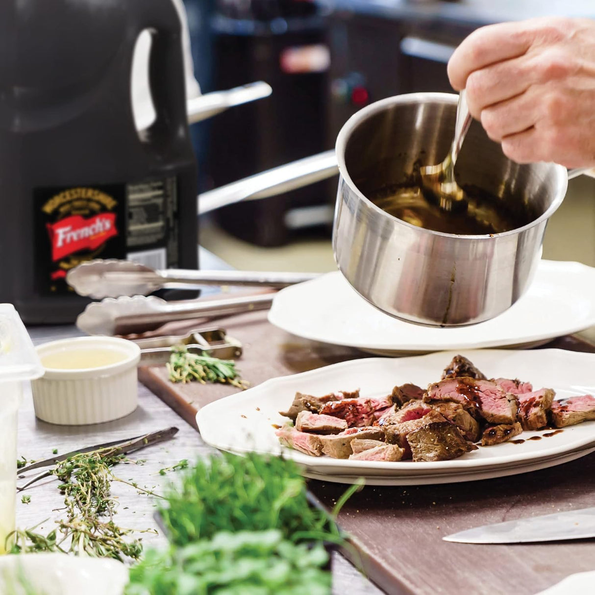 French's Salsa Worcestershire, 1 galón: recipiente de un galón de salsa Worcestershire sin gluten, perfecto como ablandador de carne, adobos, salsas y más