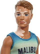 Muñeca Barbie Fashionistas Ken con Vitiligo, Malibu Tank, Shorts, #192