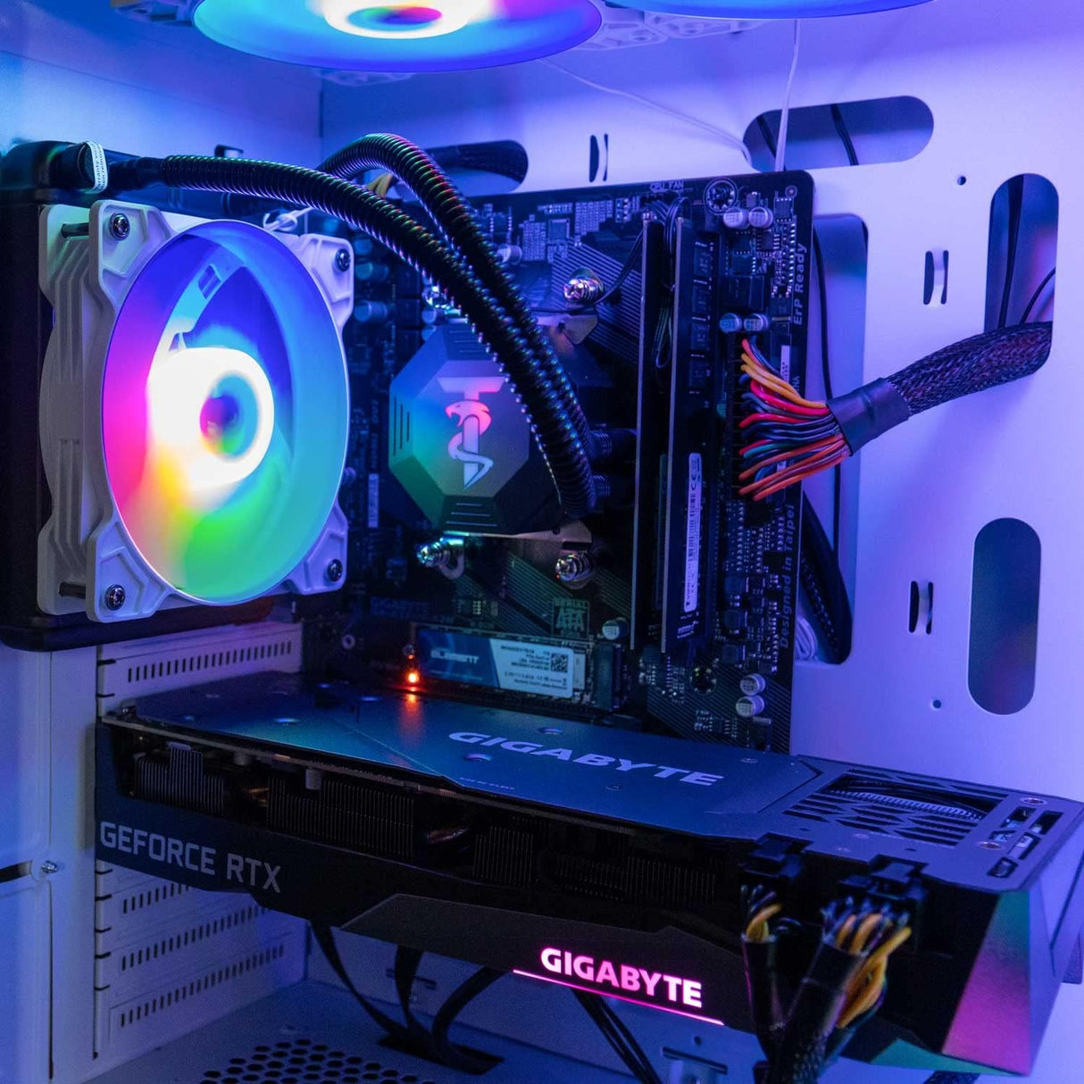 Computador ViprTech Ghost 3.0 PC refrigerada por líquido