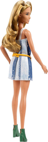 Barbie Fashionistas Muñeca Alta con Trenza y Ropa de Denim