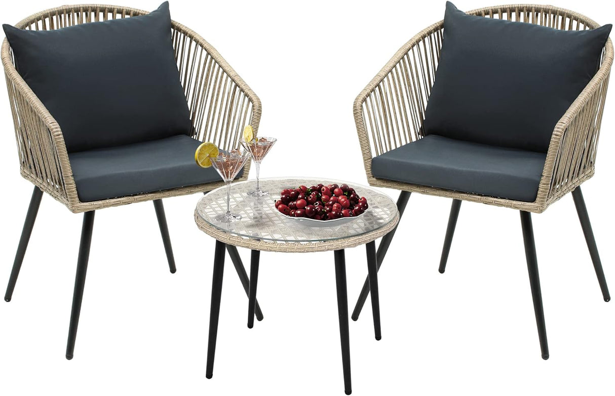 YITAHOME Juego de 3 muebles de mimbre para patio al aire libre, sillas de conversación de ratán para todo tipo de clima, para patio trasero, balcón y terraza con cojines suaves, mesa auxiliar de cristal, ratán gris