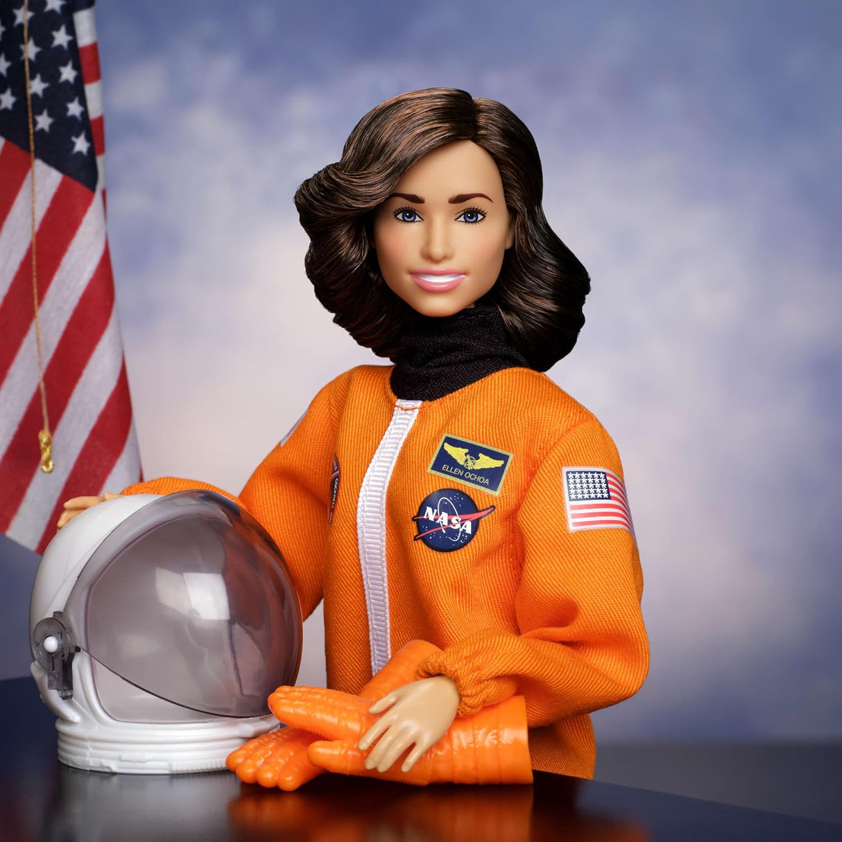 DamaInspirando Barbie Signature Ellen Ochoa Astronauta