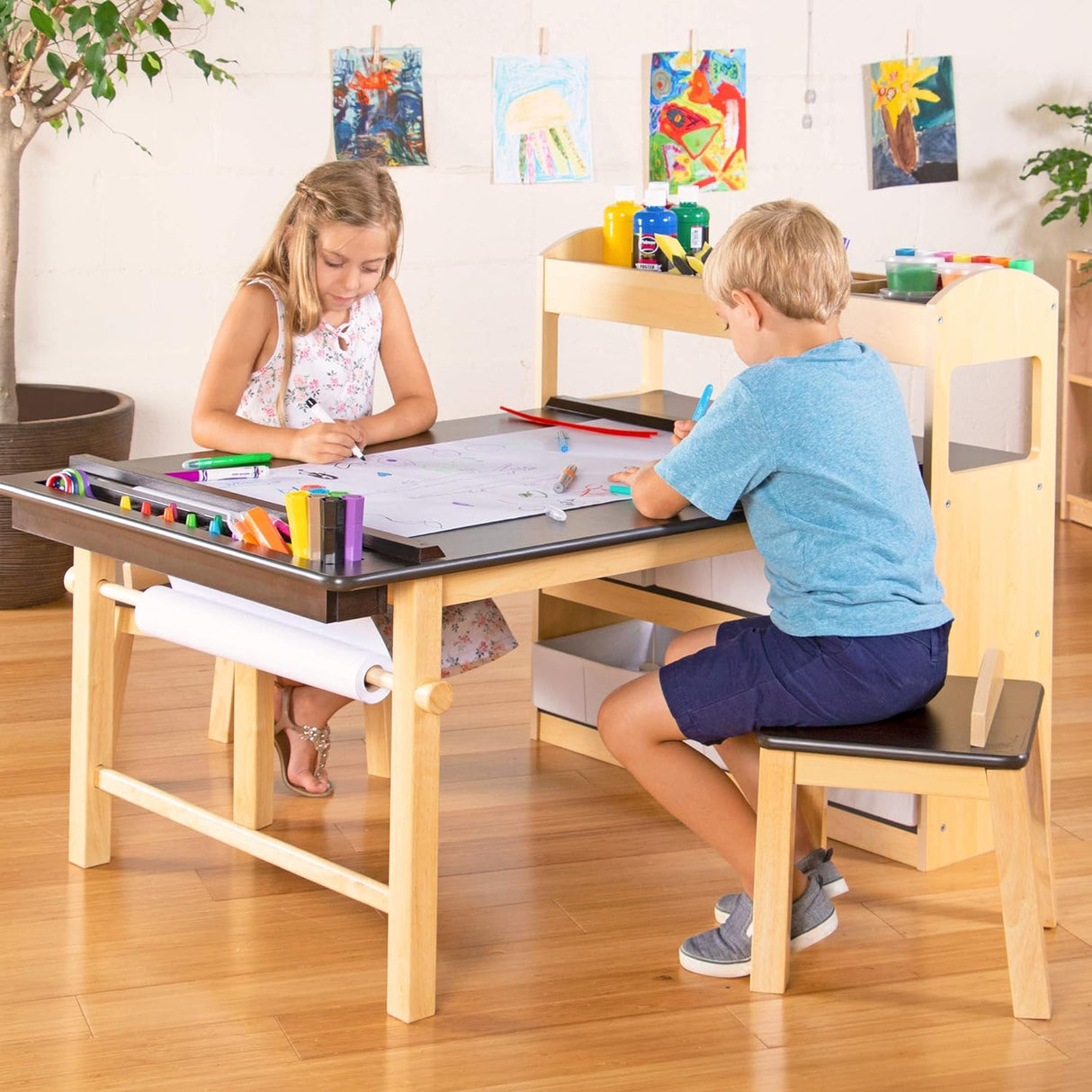 Centro de arte Mesa de dibujo y pintura para niños