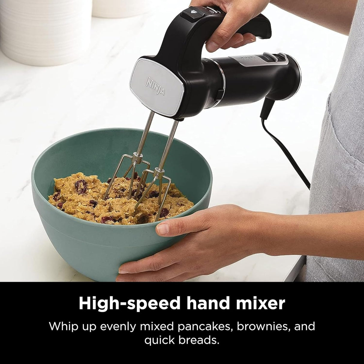 Batidora de Mano Ninja, Licuadora de Inmersión, Sistema de Batidora de Potencia Foodi, 750 Watts, Combo Batidora y Mezcladora con Varillas, Batidores y Vaso de 3 Tazas, 120V, Negro CI101