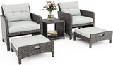 Pamapic Juego de 5 muebles de mimbre para patio, sillas de patio al aire libre con otomanas, muebles de conversación con mesa auxiliar para jardín junto a la piscina, balcón (cojín gris + ratán gris)