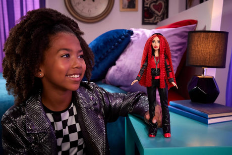 Muñeca Descendientes de Disney, Mattel, canta Seeing Red