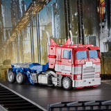 Figura Coleccionable MPM-12 Optimus Prime de Bumblebee, 11