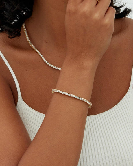 Clásica pulsera de tenis chapada en oro de 14 quilates