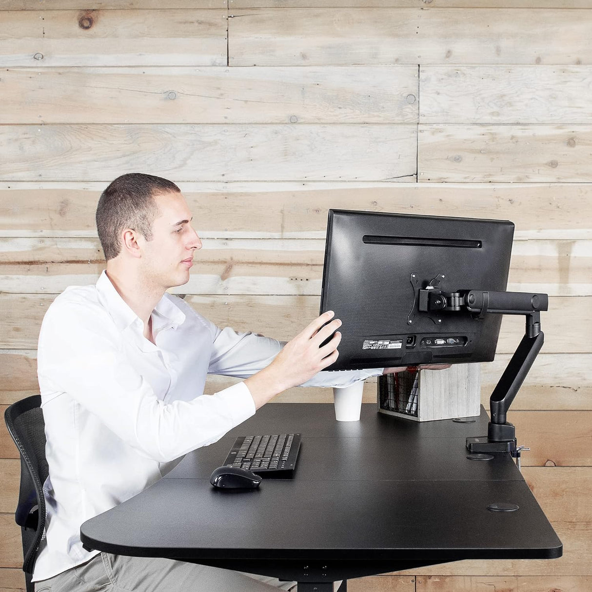 Soporte de Monitor VIVO, Brazo Articulado, hasta 32, STAND-V101BB