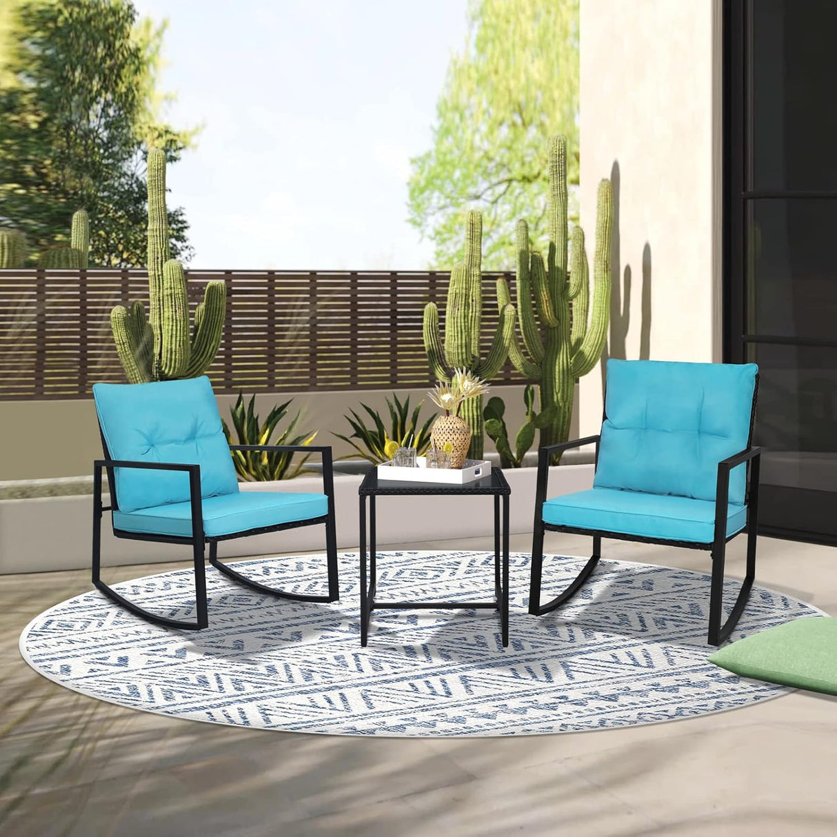 SUNCROWN Juego de 3 piezas de bistró mecedora para exteriores, muebles de mimbre negro, sillas de porche, juegos de conversación con mesa de café de cristal, azul claro