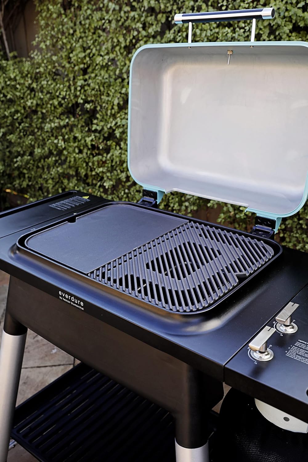 Parrilla de Gas Portátil Everdure FORCE 2 Quemadores, 388 in²
