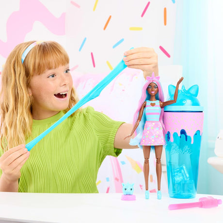 Muñeca y Accesorios Sorpresa, Serie Shakes, Unicornio Aromático