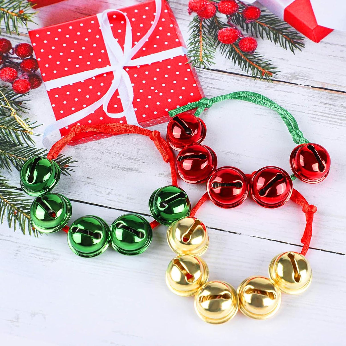 Brazaletes Navideños Ajustables con Cascabeles para Fiestas
