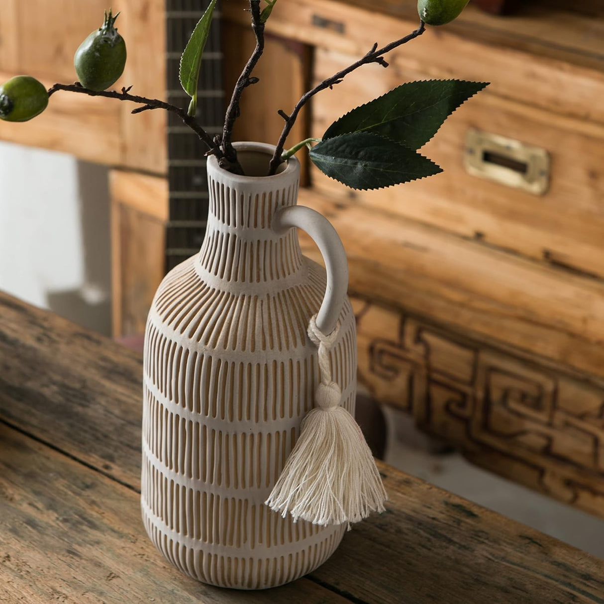 Vaso de Cerámica con Asa y Borlas - Decoración Rústica 10