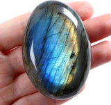Piedra de palma de labradorita pulida, efectos calmantes