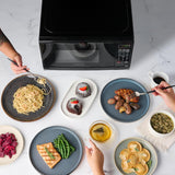 Microondas Farberware 700W, 0.7 Cu. Ft., Interior Fácil de Limpiar