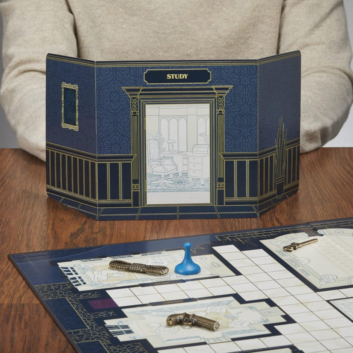 Juego de Mesa Clue, Hasbro Gaming, Colección Premium, 2-6 Jugadores