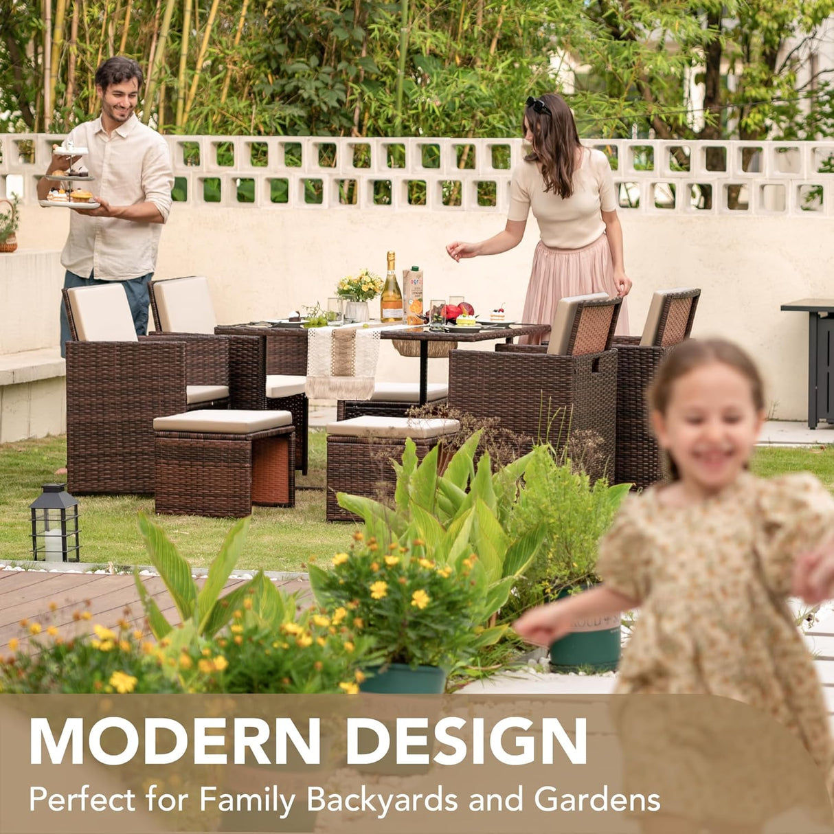 Devoko Juego de comedor para patio al aire libre, sillas de ratán con mesa de cristal para patio, conjunto de muebles acolchados de limpieza y respaldo con conversación seccional.