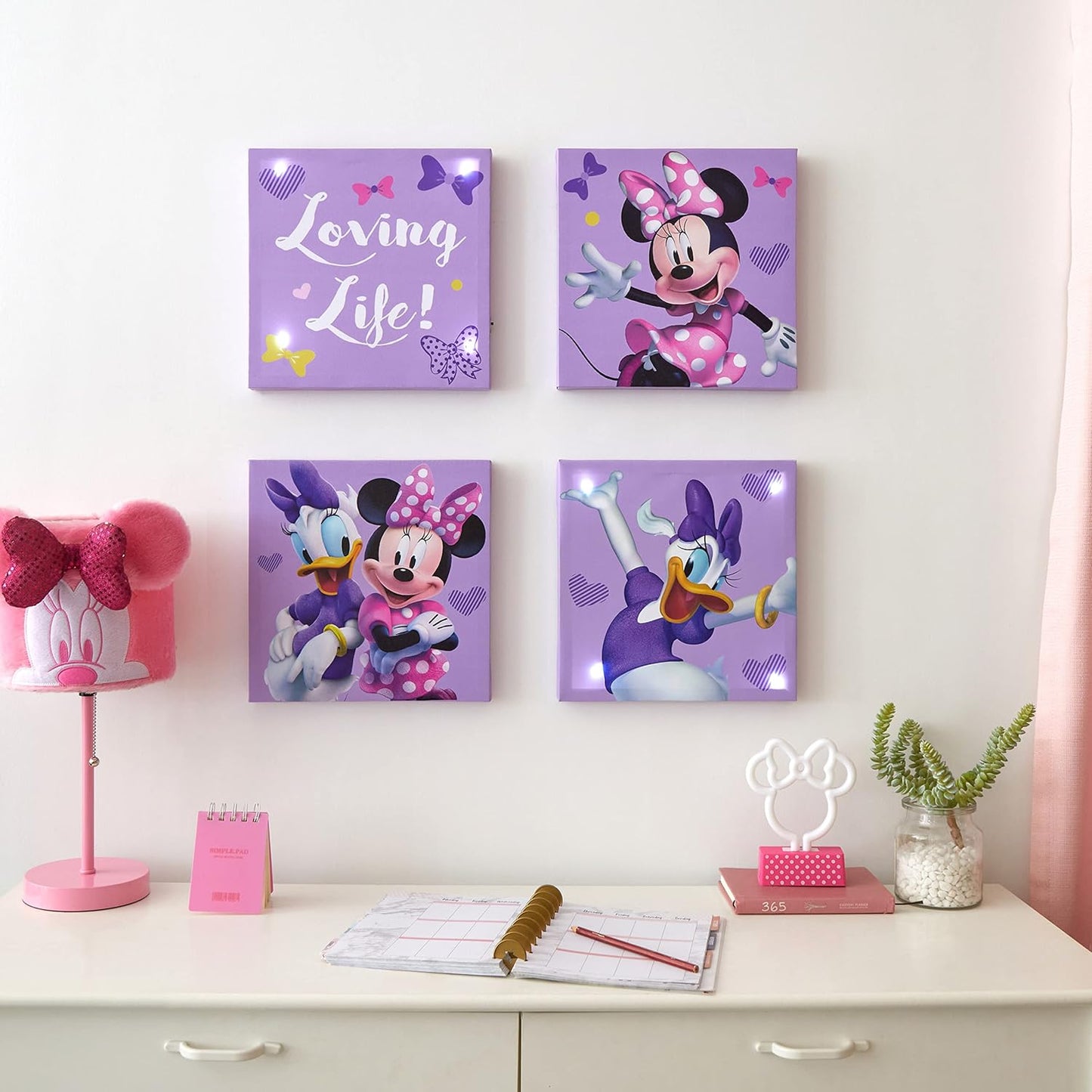 Set de Arte LED de Pared Minnie Mouse, 11"x11" cada pieza