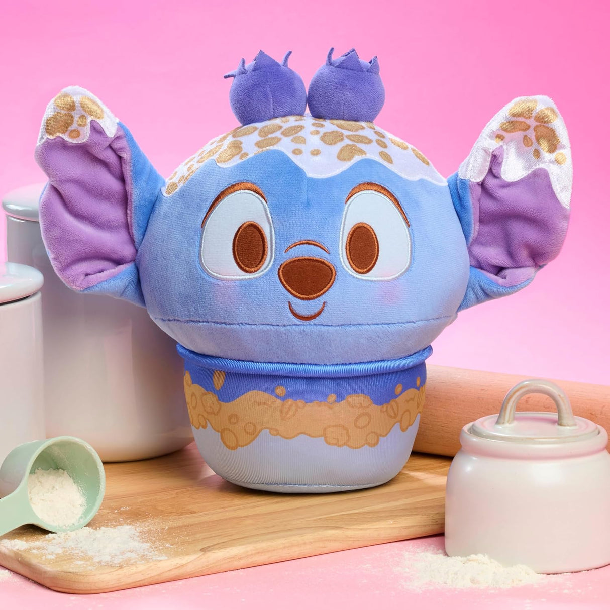 Peluche Squeeze-A-Munch Stitch, Just Play, 10 pulgadas, aroma a postre