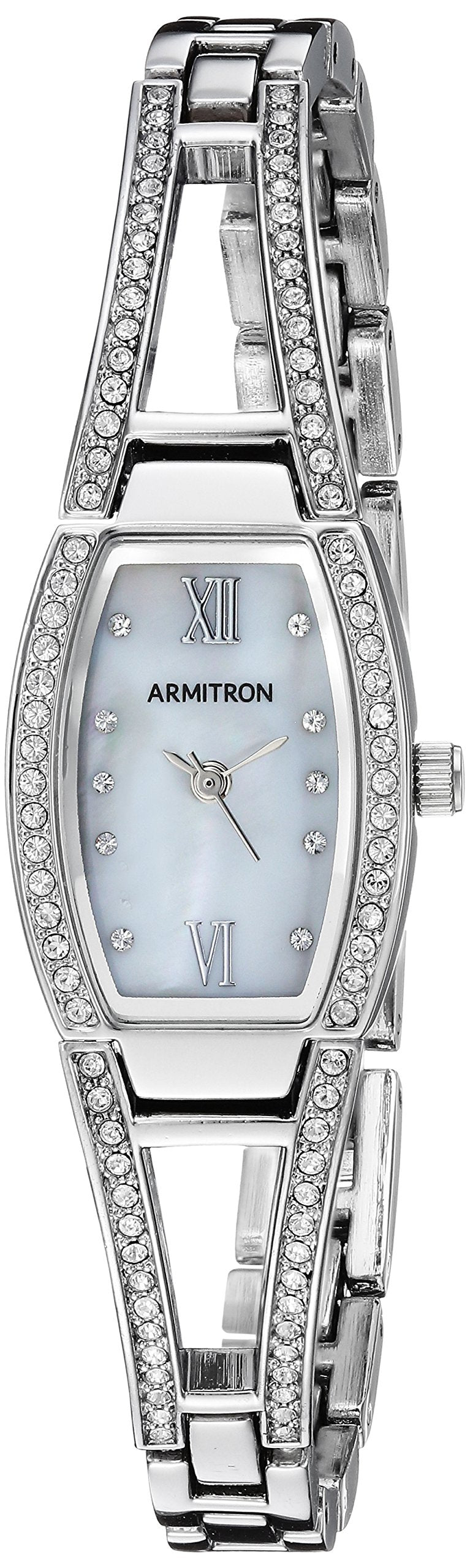 Reloj con brazalete en tono plateado con detalles de cristal