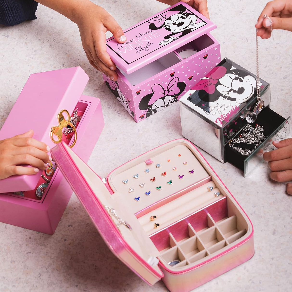 Caja organizadora de joyas de Minnie Mouse, modelo VX700651L