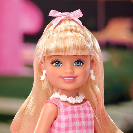 Barbie La Película Chelsea Juego 4 Muñecos con Ken, Gloria y Removibles