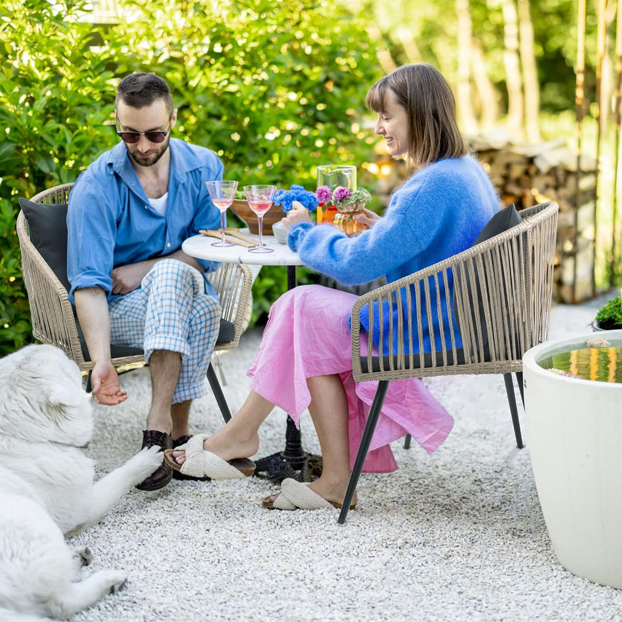 YITAHOME Juego de 3 muebles de mimbre para patio al aire libre, sillas de conversación de ratán para todo tipo de clima, para patio trasero, balcón y terraza con cojines suaves, mesa auxiliar de cristal, ratán gris