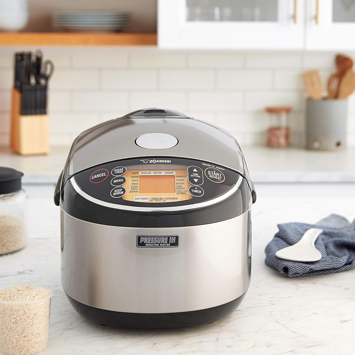 Arrocera Zojirushi NP-NWC18 con presión, 10 tazas, calentador