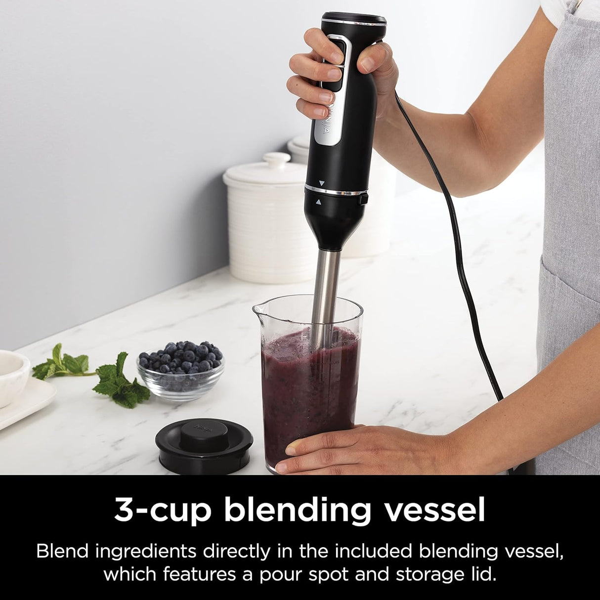 Batidora de Mano Ninja, Licuadora de Inmersión, Sistema de Batidora de Potencia Foodi, 750 Watts, Combo Batidora y Mezcladora con Varillas, Batidores y Vaso de 3 Tazas, 120V, Negro CI101
