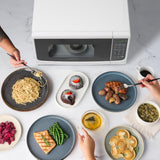 Microondas Farberware 700W, 0.7 Cu. Ft., Interior fácil de limpiar