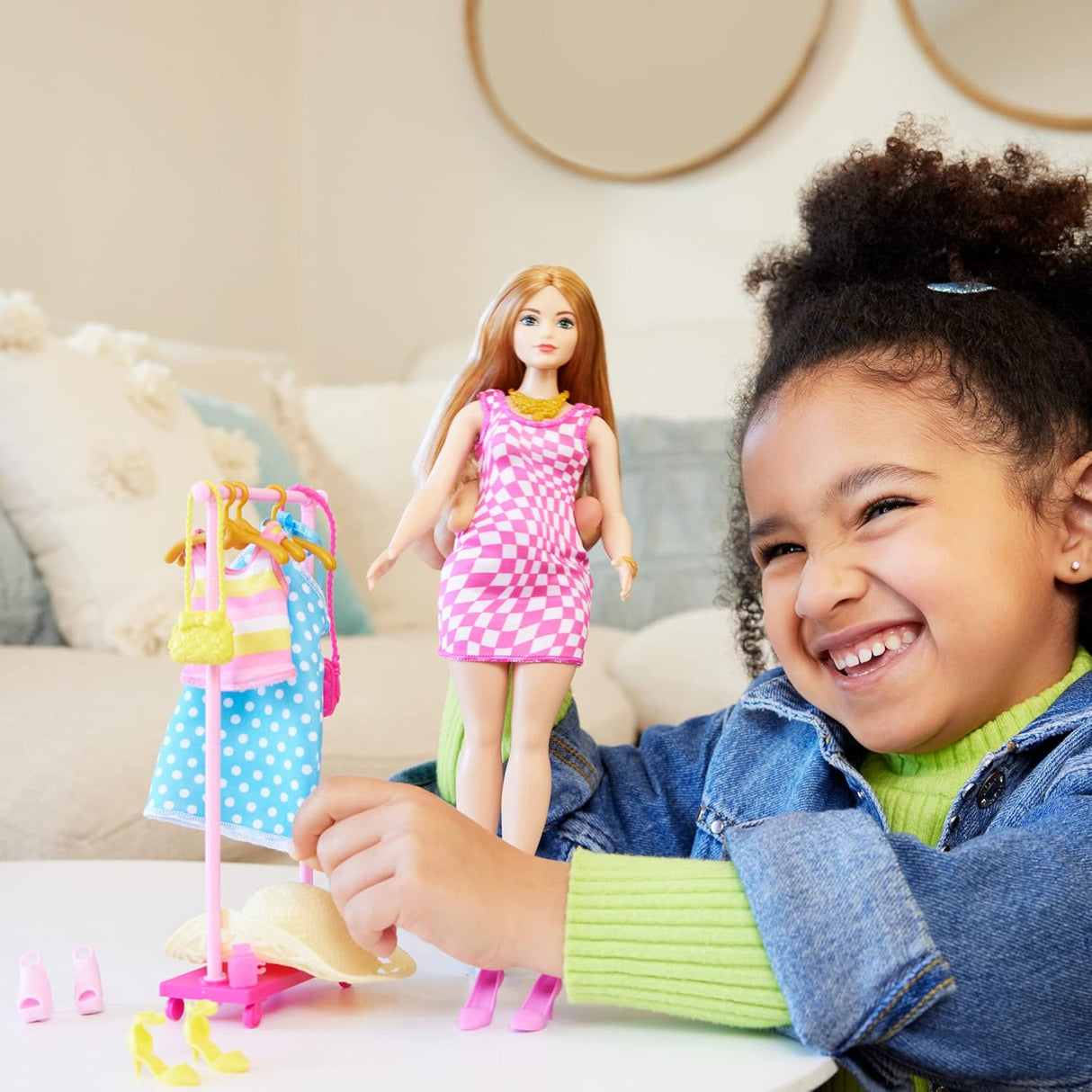 Muñeca de moda Barbie stylist con accesorios y ropa, Mattel HPL78