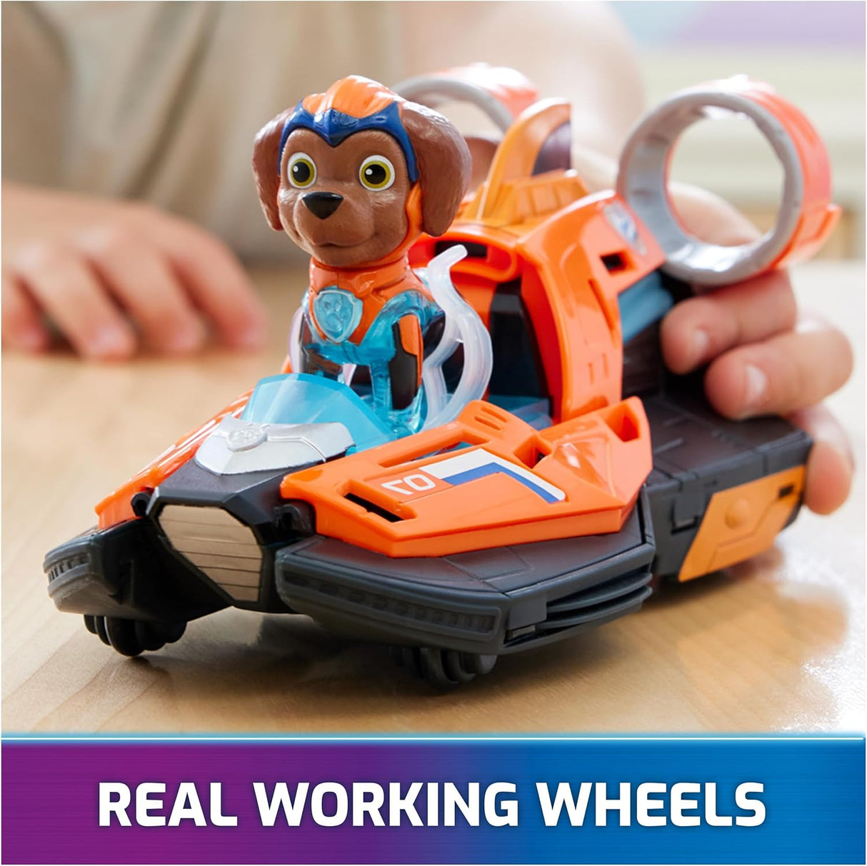 Película Paw Patrol Mighty: Bote Jet de Juguete con Zuma, Luces y Sonidos