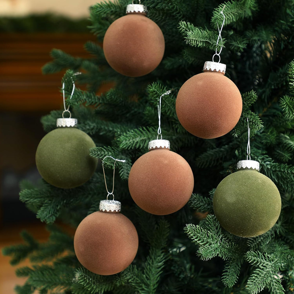 Navideños adornos de terciopelo Liliful 15 Pcs 3.15 pulgadas
