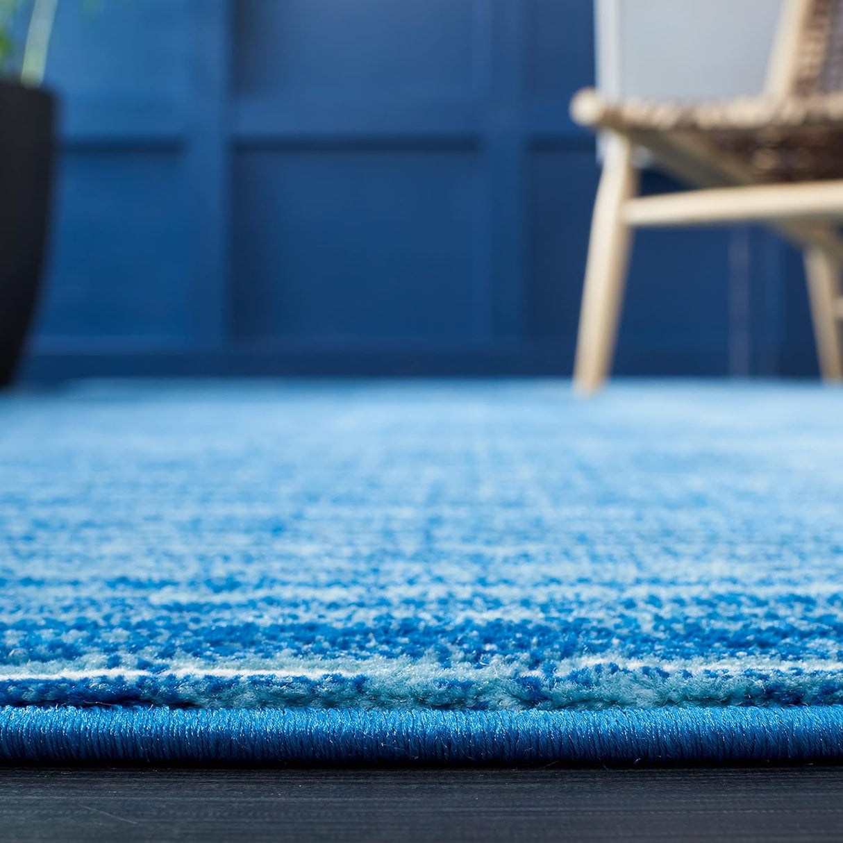 Alfombra Moderna Ombre SAFAVIEH, Diseño Chic, VSN606M
