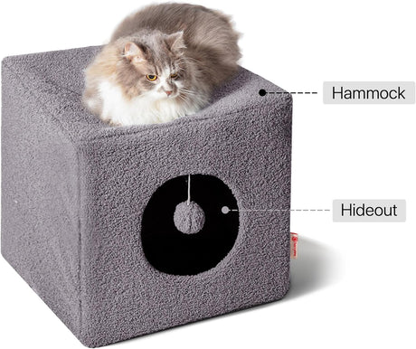 Casa para Gatos de Interior - Marca X, Espacio Seguro, Modelo Y
