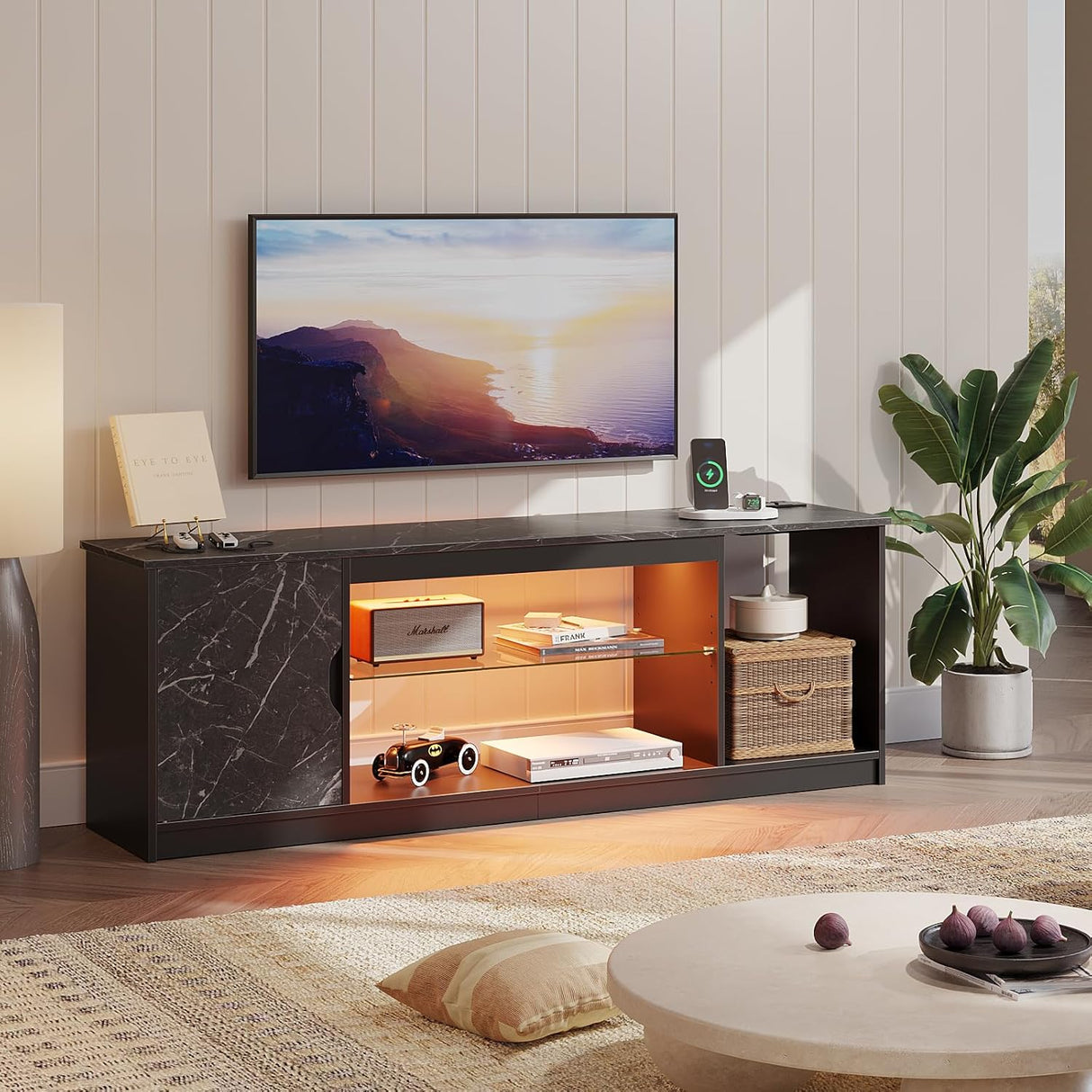 Bestier Soporte TV LED con enchufes, estante ajustable 58