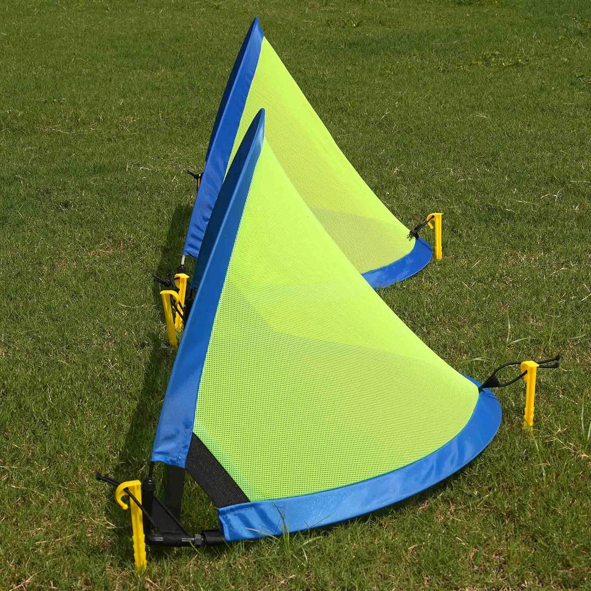 kit de futnbol para niños con portería, red y conos