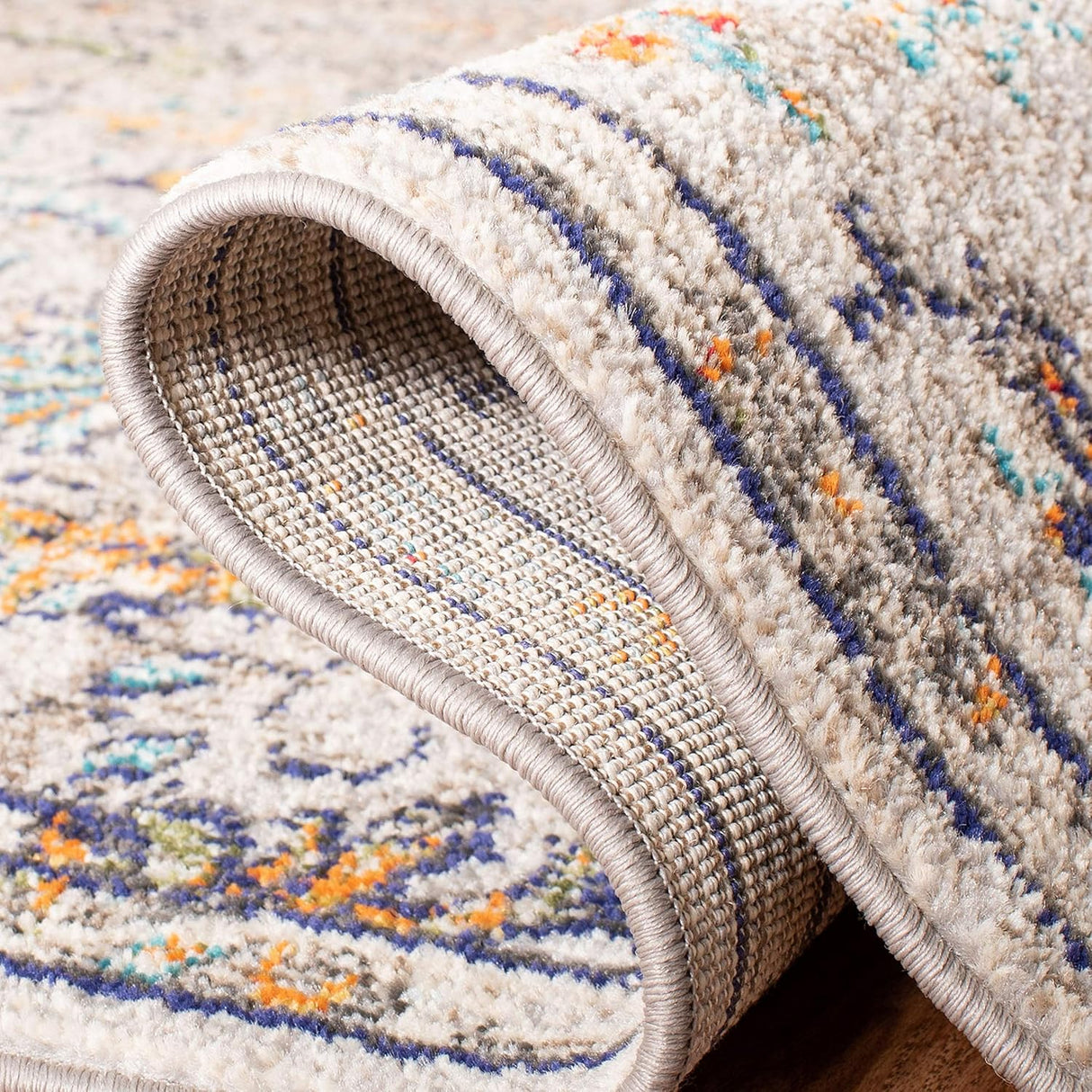 Alfombra SAFAVIEH Madison, diseño medallón, modelo MAD447F