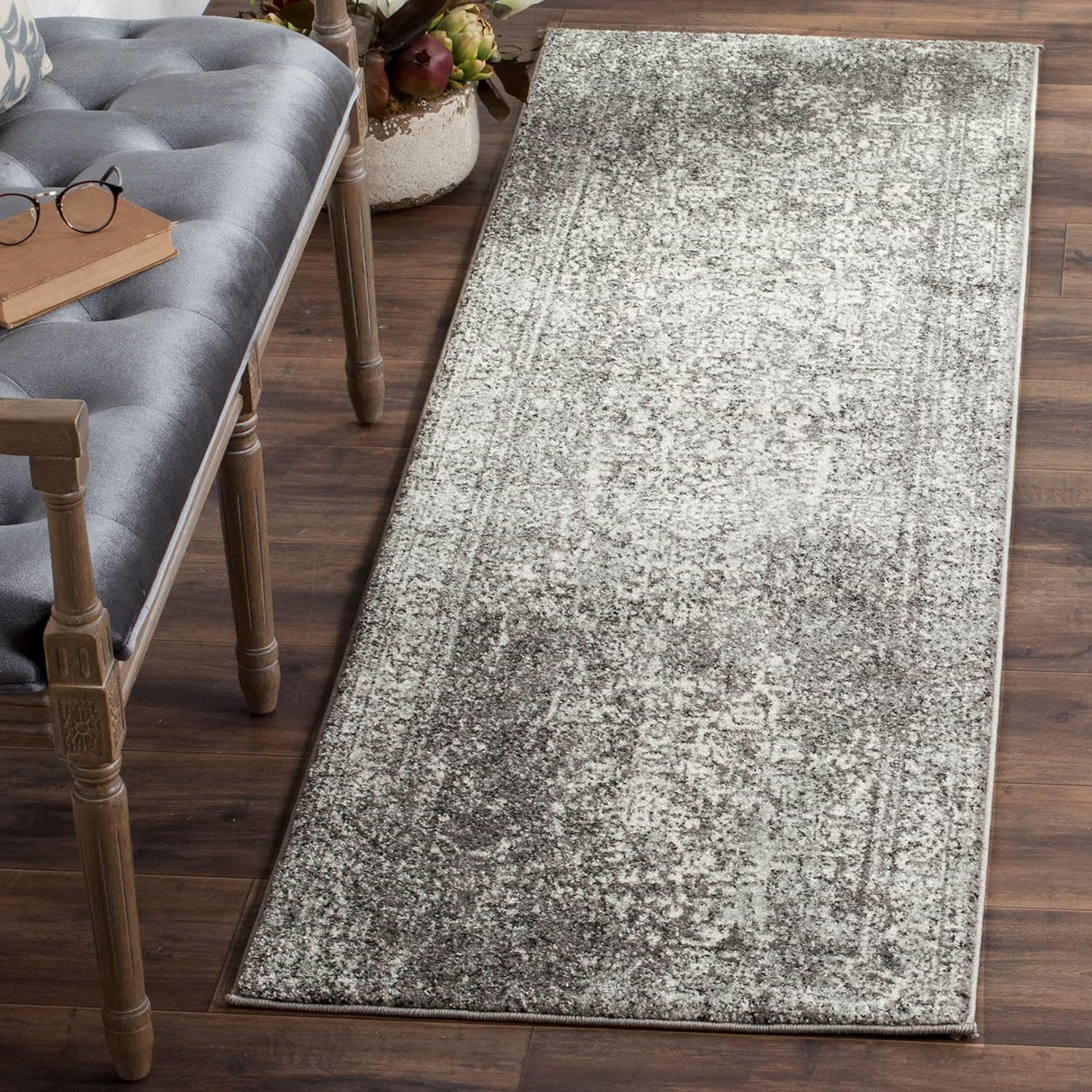 Alfombra Runner Oriental Distressed 2'2 x 11' Modelo EVK256D