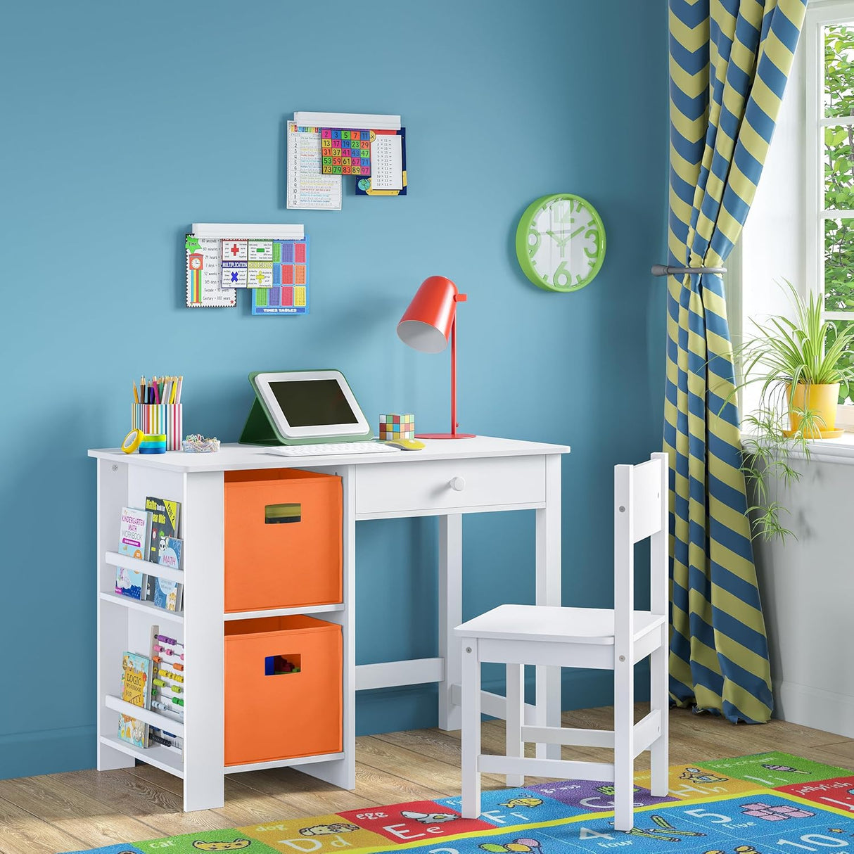 Conjunto Escritorio y Silla Infantil con Cubículos y Libreros