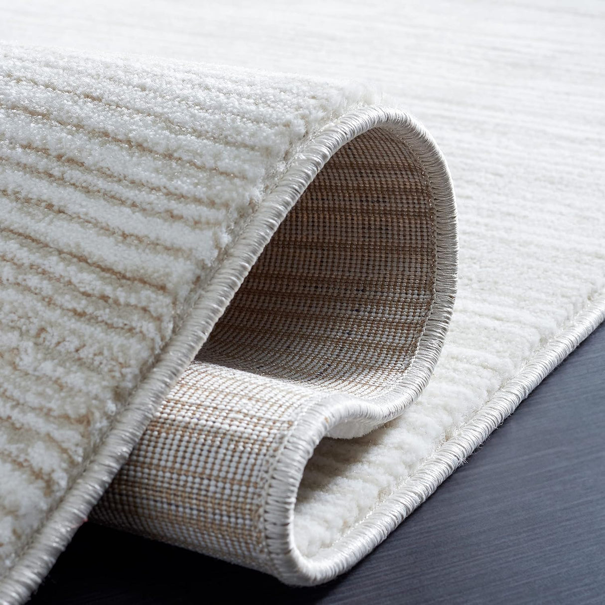 Alfombra Moderna Ombre SAFAVIEH, Ideal para Áreas de Alto Tráfico, VSN606J