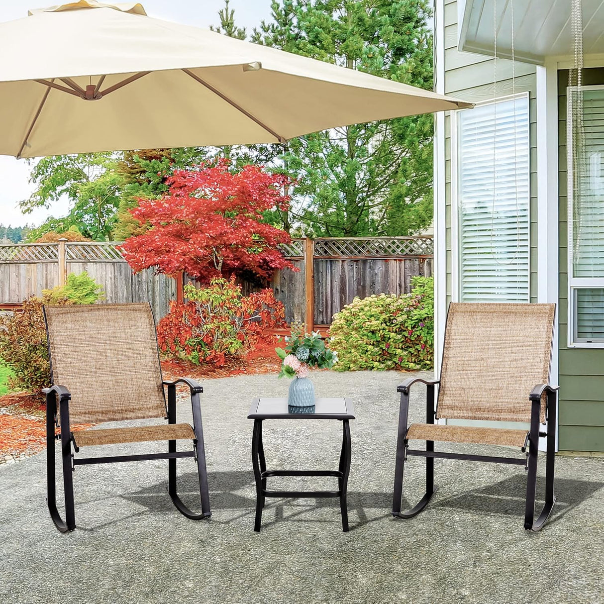 Vongrasig Juego de 3 piezas de muebles de patio pequeños de tela textileno, juego de muebles de patio pequeños, juego de conversación con mesa de vidrio para césped, jardín, balcón, junto a la piscina (marrón)