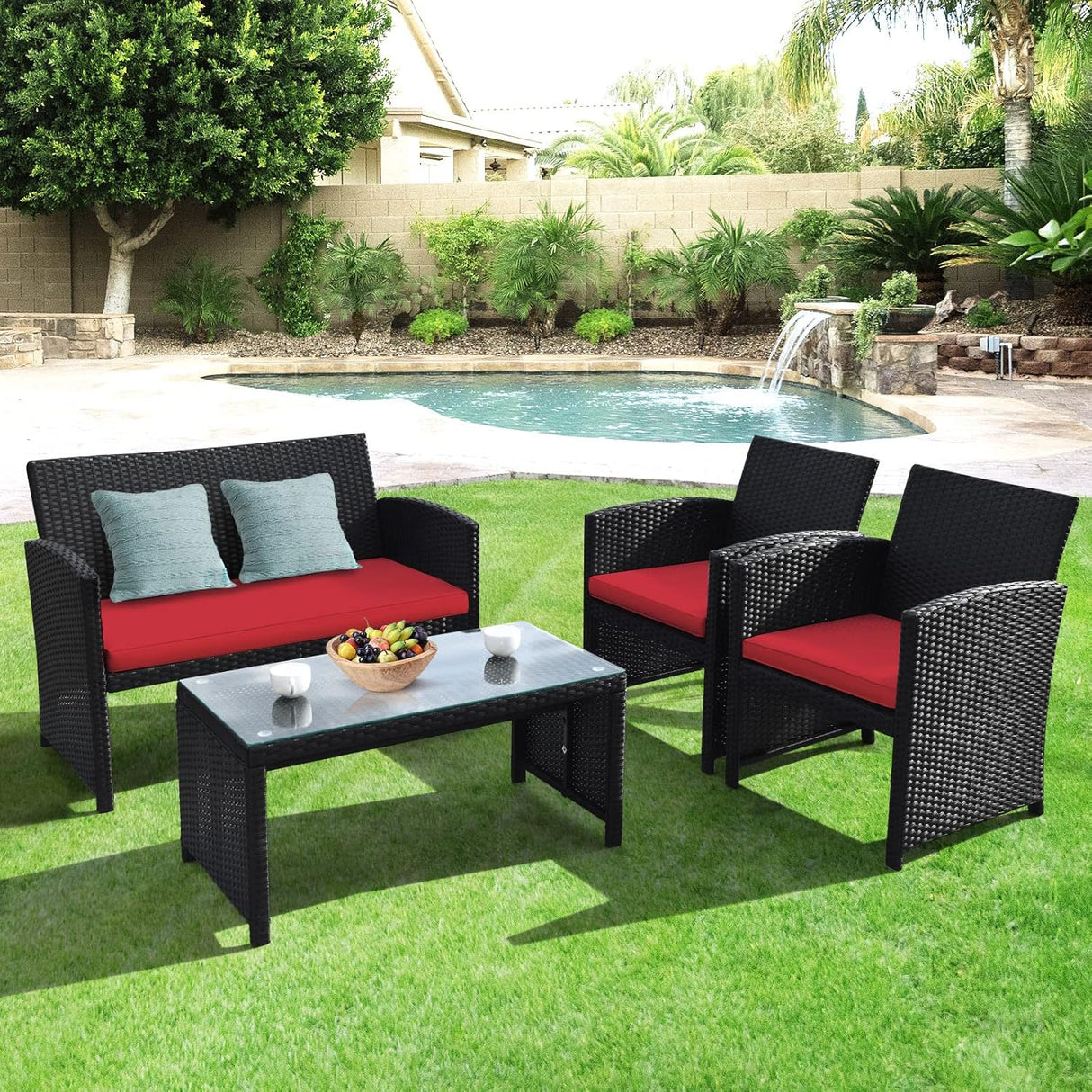 Goplus Juego de muebles de ratán para patio, 4 piezas, juego de sofá y mesa de mimbre para exteriores con cojines suaves y mesa de centro de vidrio templado para balcón, jardín, patio trasero (rojo)