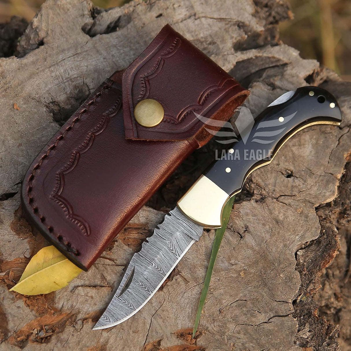 Cuchillo de bolsillo de 133 capas con afilador