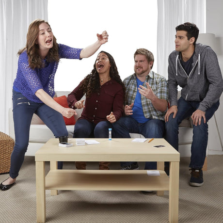 Juego Cranium Dark de Hasbro, diversión y creatividad en equipo