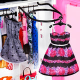 Barbie Fashionistas Muñeca y Armario Playset con Accesorios