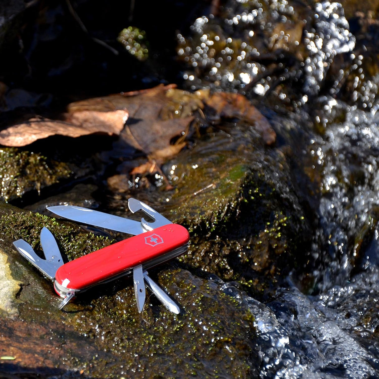 Navaja suiza de bolsillo de Victorinox roja