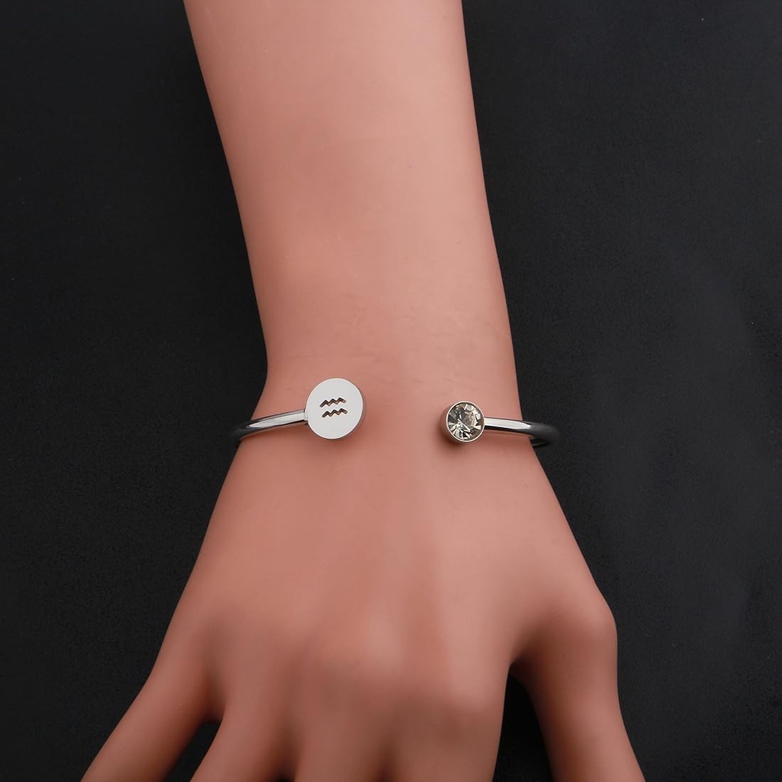 Zuo Bao Brazalete de signo del zodiaco de acuario